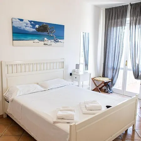 招待所 尼禄甘贝罗旅馆 3*